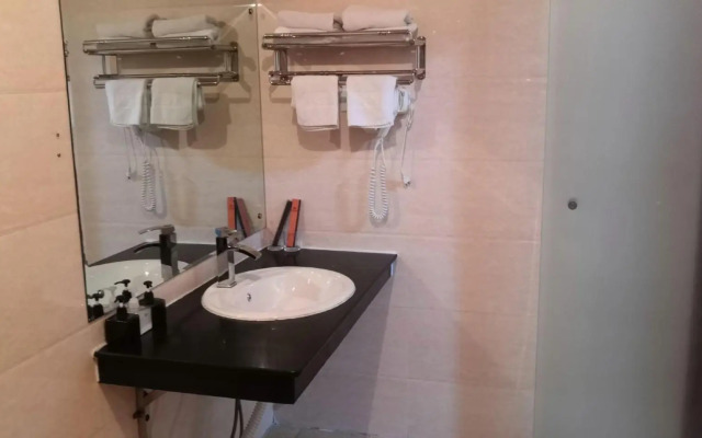 Hebi Meida Business Hotel