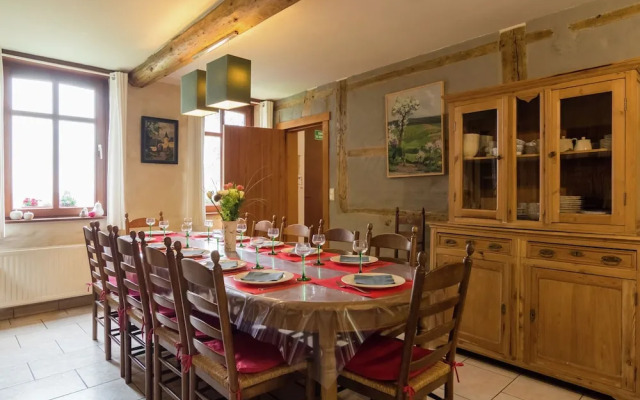 Pleasant Holiday Home With Garden in Ciney