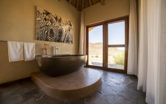 Sandfontein Lodge & Nature Reserve
