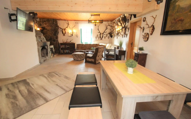 Semi detached house, Glave