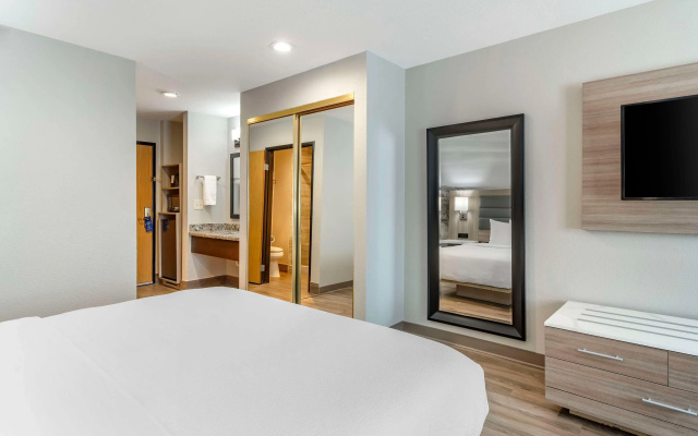 Best Western Plus Vineyard Inn