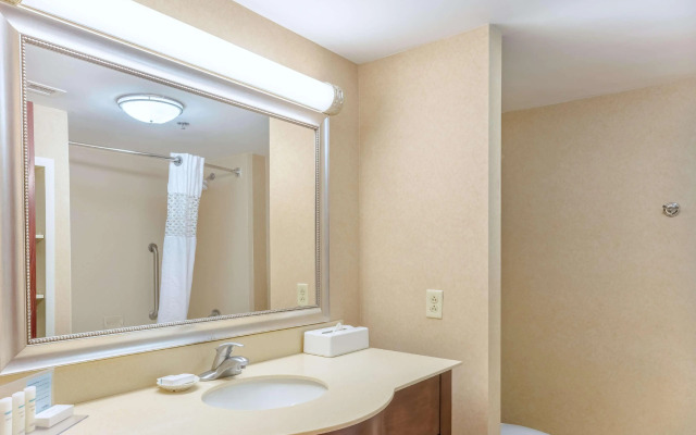 Hampton Inn Madison Huntsville Airport