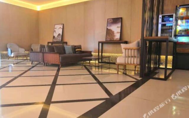 Huayuan Business Hotel