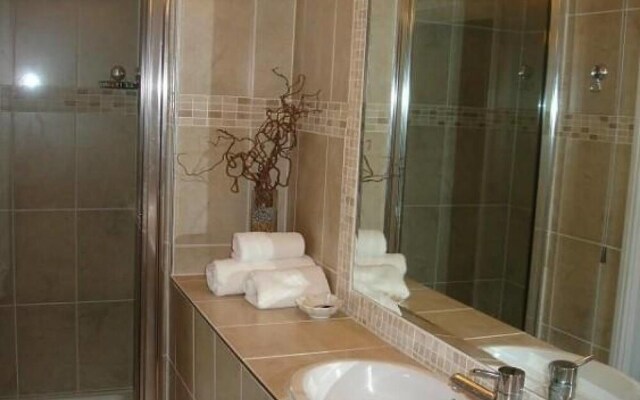 Godstone Hotel