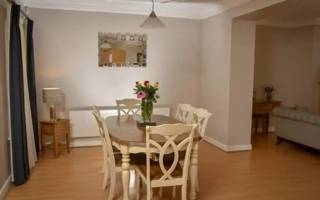 Wolseley Holiday Lodges