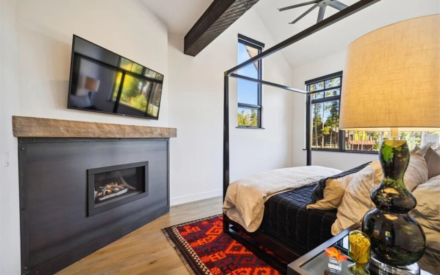 Outside The Bubble 4 Bedroom Home