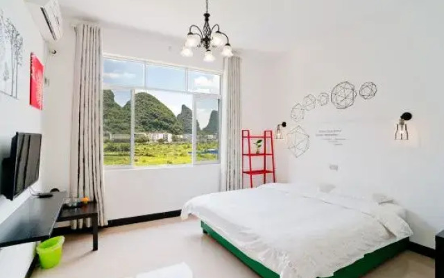 Interesting Inn (Yangshuo West Street)