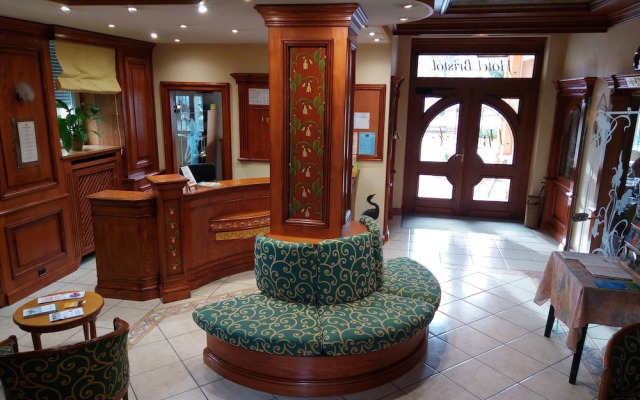 Hotel Restaurant Le Bristol
