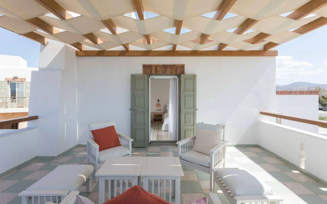 Porto Naxos Hotel
