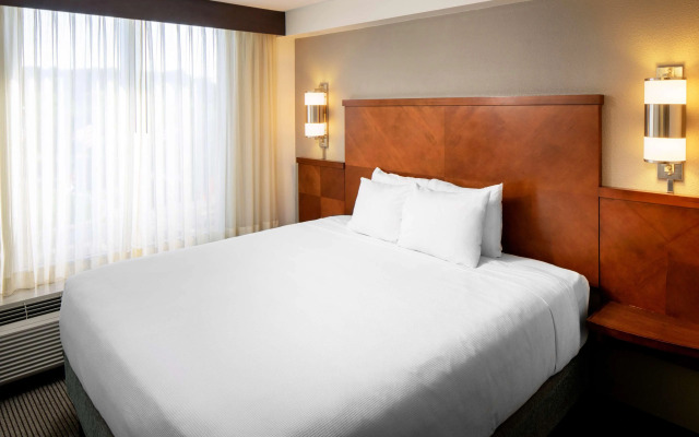 Hyatt Place Atlanta/Alpharetta/North Point Mall