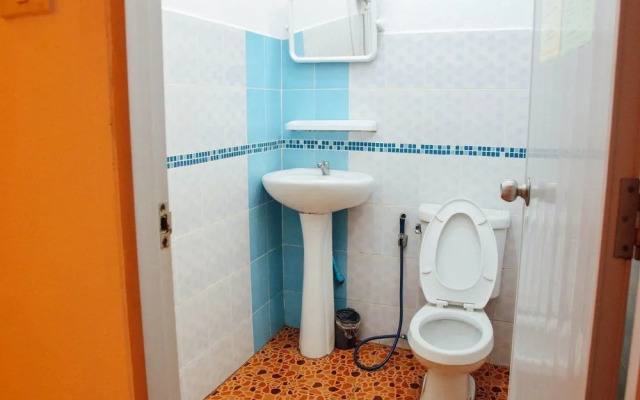 NIDA Rooms Ban That Central 370