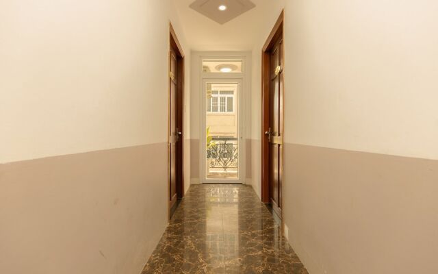 Oyo 621 Hoang Truong Hotel