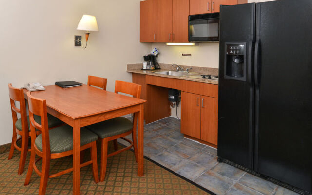 Holiday Inn Express Hotel & Suites Southfield - Detroit