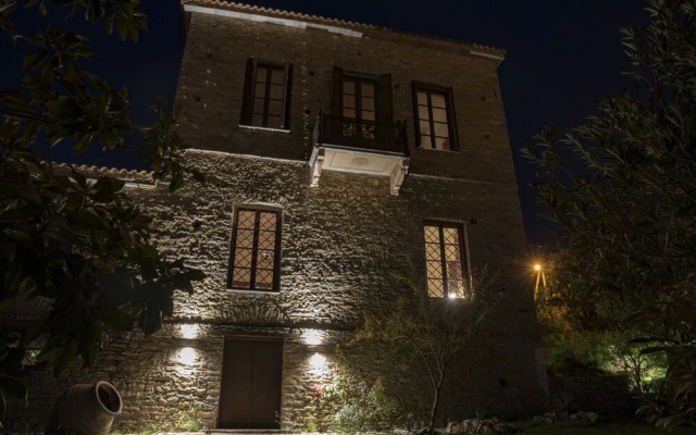 Paradosiako Saratsi - Traditional Guest House