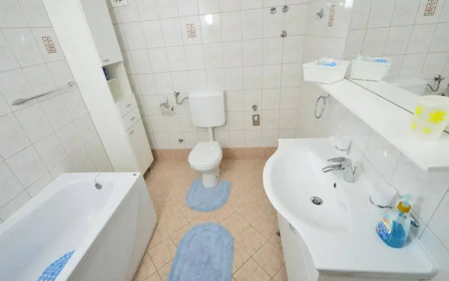 Apartments Mondo