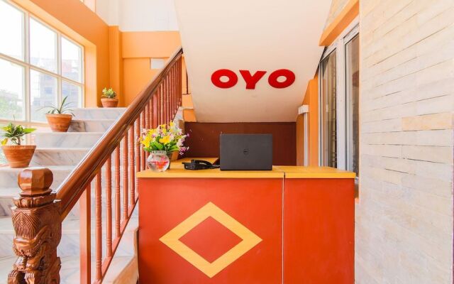 OYO 382 Hotel Dela Mount