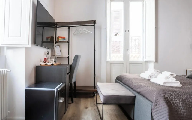 Bari LandLord 8