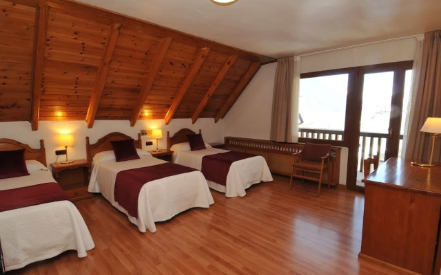 Hotel Petit Lacreu