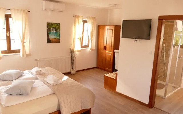 Plitvice Lakes Villa Mija