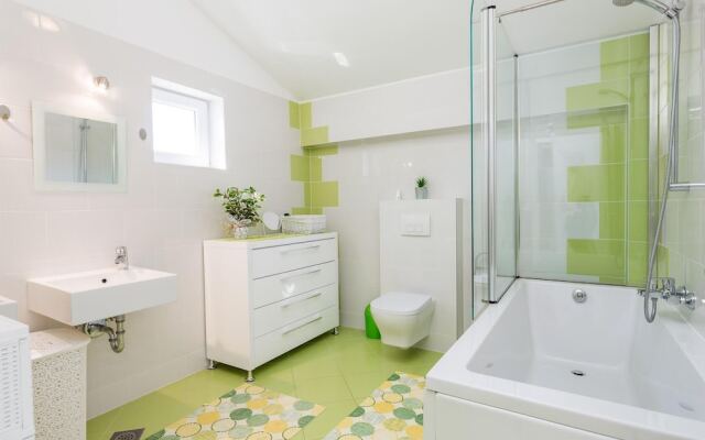 Amazing Home in Silo With Wifi and 3 Bedrooms
