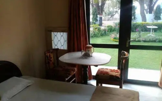 Hotel Ganesha Garden Villa
