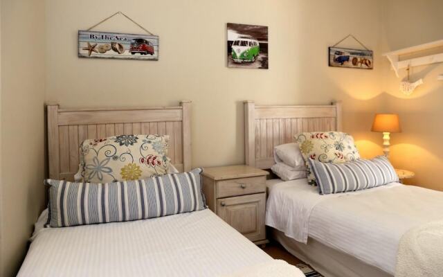 Acacia Crescent Seaview Manor