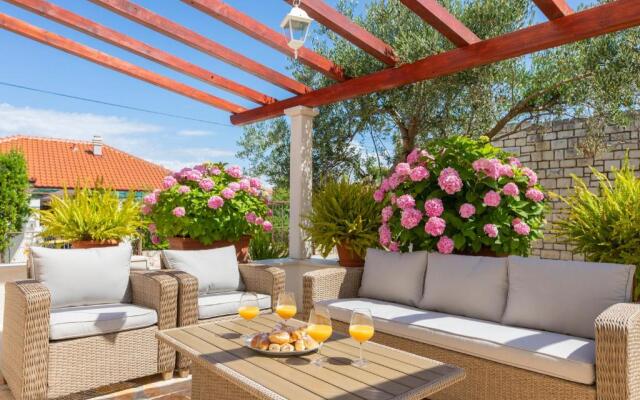 Apartments4You Supetar