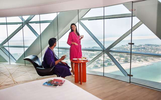 Andaz Capital Gate Abu Dhabi – a concept by Hyatt