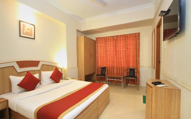 OYO 9633 Hotel Srinidhi Residency