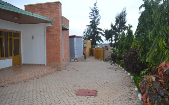 Wailers Lodge