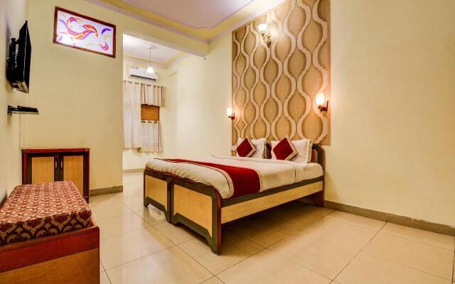 OYO 22110 Hotel Karni Palace