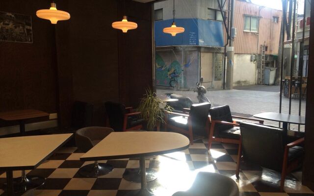 Nagonoya Cafe Guest House - Hostel