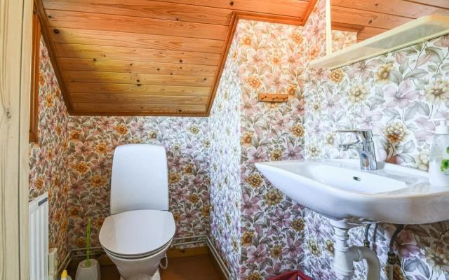 Nice Home in Vänersborg With 2 Bedrooms and Wifi