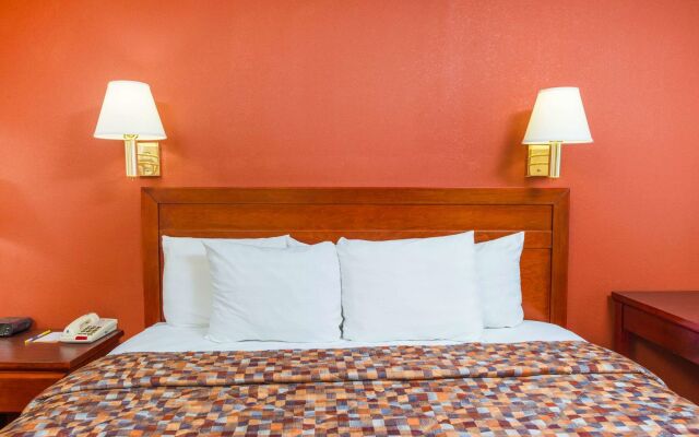 Days Inn by Wyndham St. Robert Waynesville/Ft. Leonard Wood
