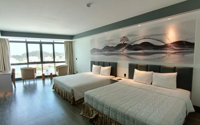River Hotel – Guest Rooms – Ha Tien