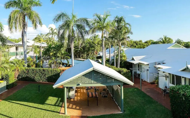 Cable Beachside Villas