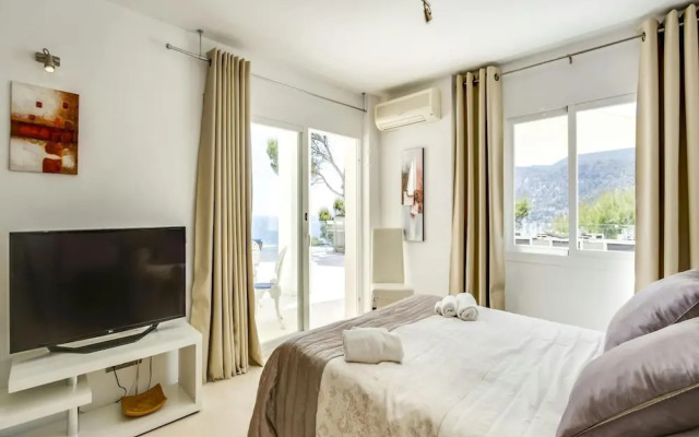 Beautiful Villa With Leisure Activities