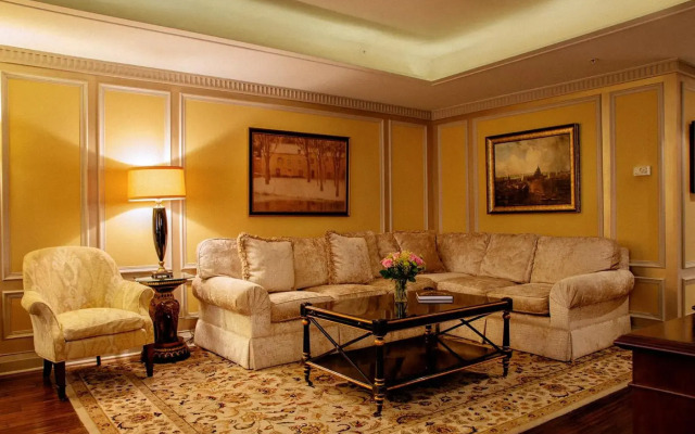 Windsor Arms Hotel