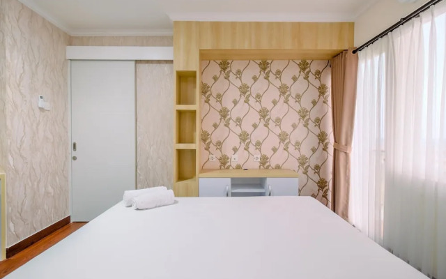Comfortable and Modern 2BR Sentul Tower Apartment