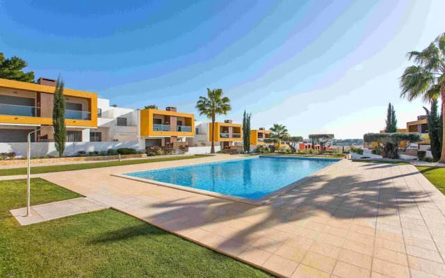 Albufeira Sunny Apartment 3 by Homing