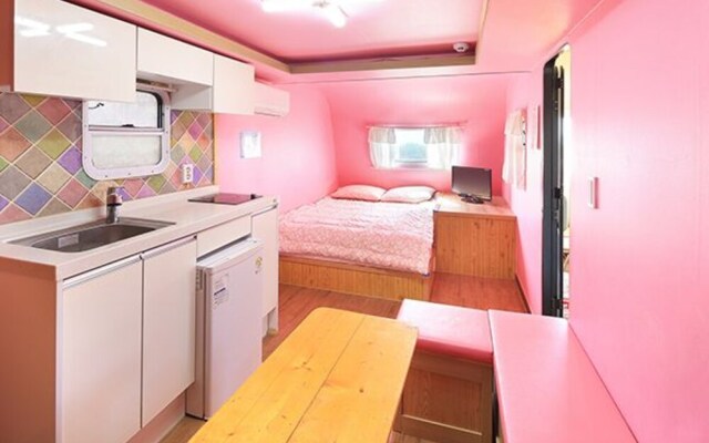 Ganghwa Spa in Caravan