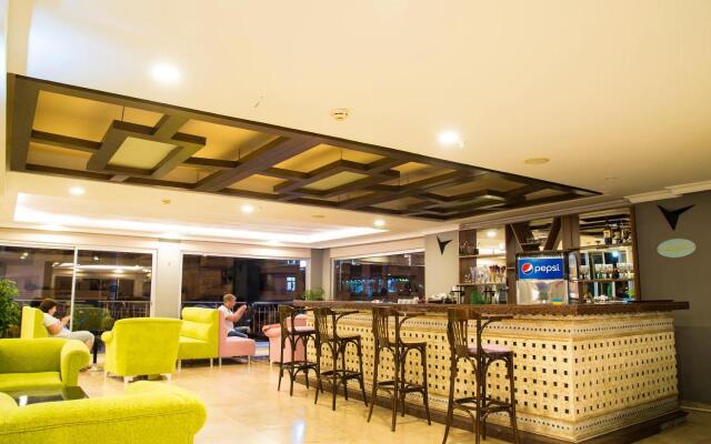 SunBeach Hill Hotel