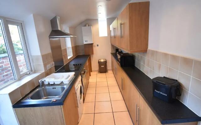 Appealing Holiday Home in Coventry near Belgrade Theatre