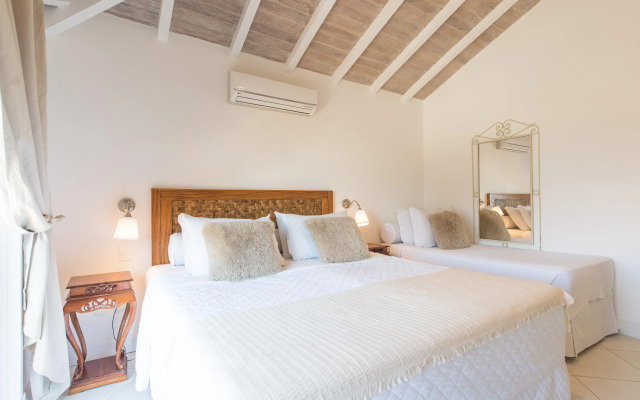 La Pedrera Small Hotel & Spa
