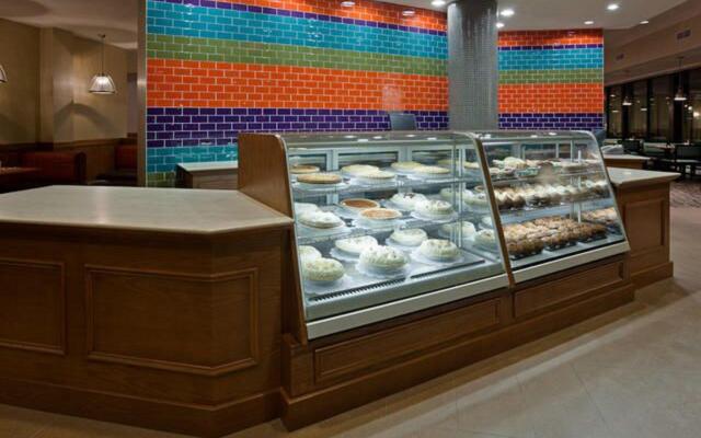 Holiday Inn Toronto Airport East by IHG