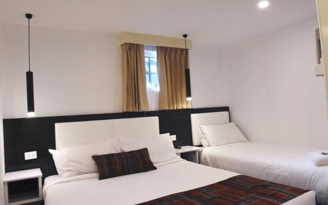 Buckingham Apartment