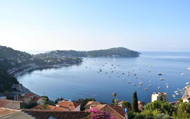 French Riviera - 3 pièces, vue mer et piscine