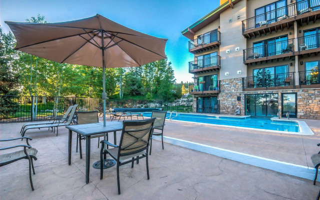 Scandinavian Lodge By Retreatia