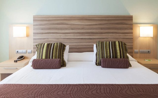 Riviera Beachotel - Recommended for Adults