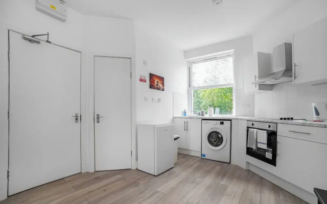 Charming 1-bed Walk to Tower Of London